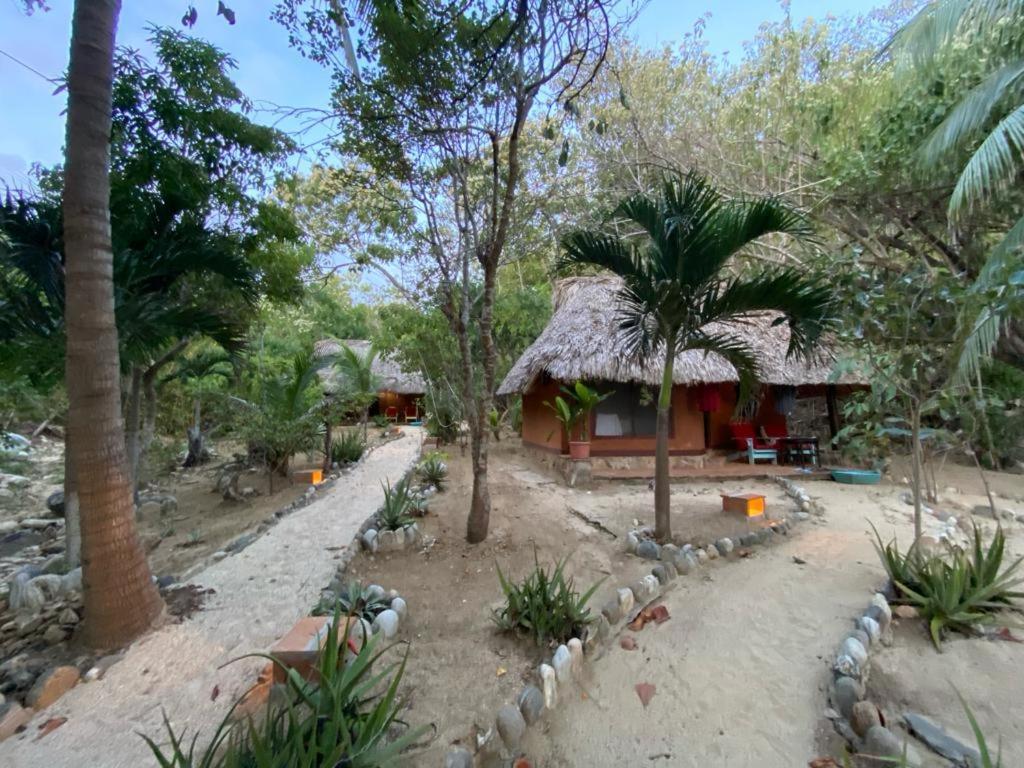 Hotel Bahia De La Luna Arroyo Cruz Exterior foto