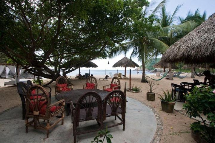 Hotel Bahia De La Luna Arroyo Cruz Exterior foto