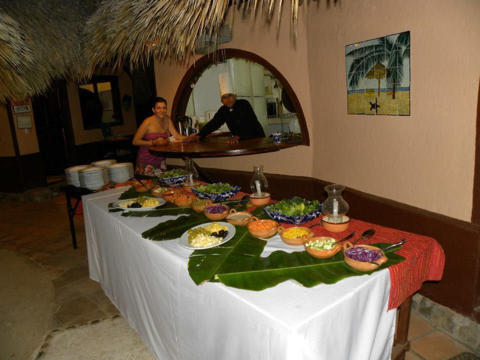 Hotel Bahia De La Luna Arroyo Cruz Exterior foto